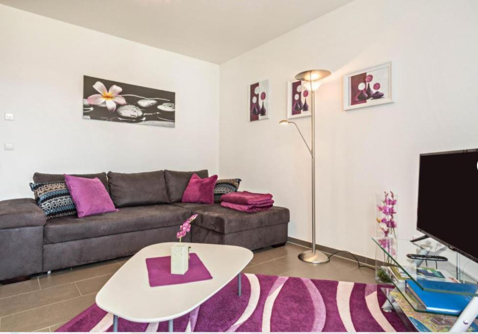 Iluna Friedrichshafen Luaran gambar