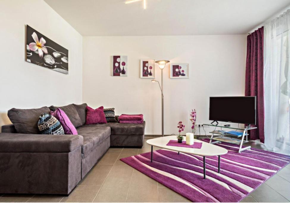 Iluna Friedrichshafen Luaran gambar